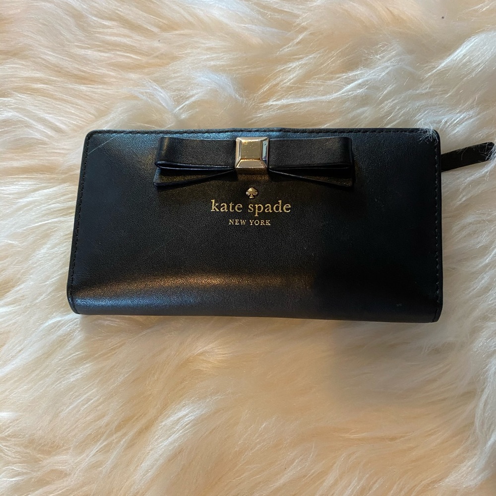 Kate Spade Black and Cream Wallet